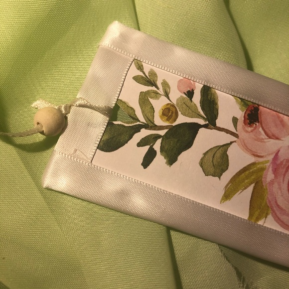 Watercolor Roses Bookmark w Teddy Bear Head Charm - Picture 4 of 5